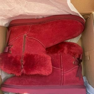 Wine color LAMO Bootie size 9M